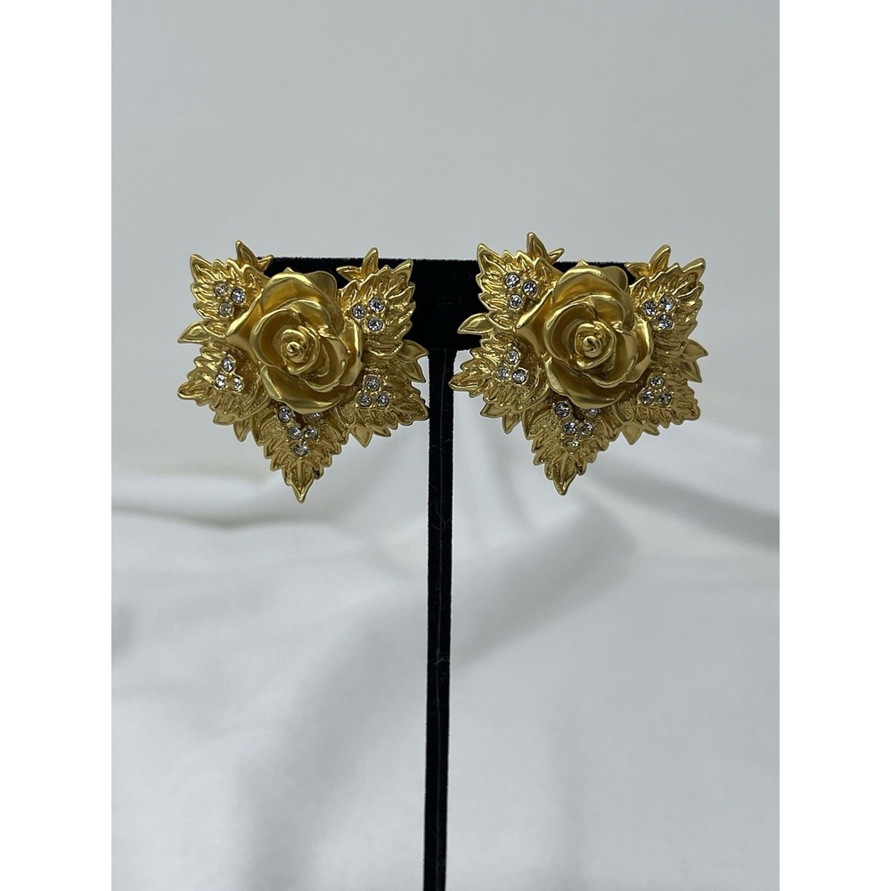 ELIZABETH TAYLOR for Avon 1994 Gilt Crystal Passion Flower Clip Earrings